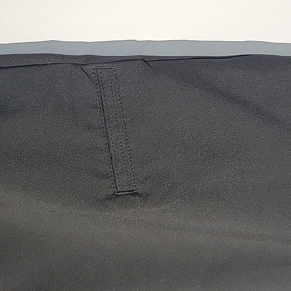 PGA Tour Men's Black Golf Shorts, Size 38 - Picture 3 of 8